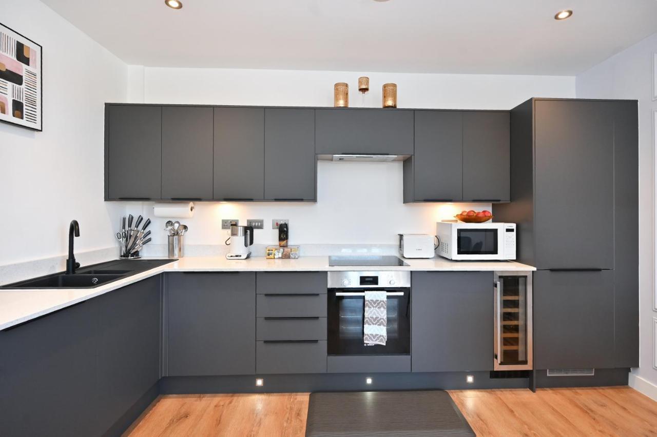 Spacious Designer 2Br Executive Apt, Near Beach & Marina, Central Location ラムズゲート エクステリア 写真