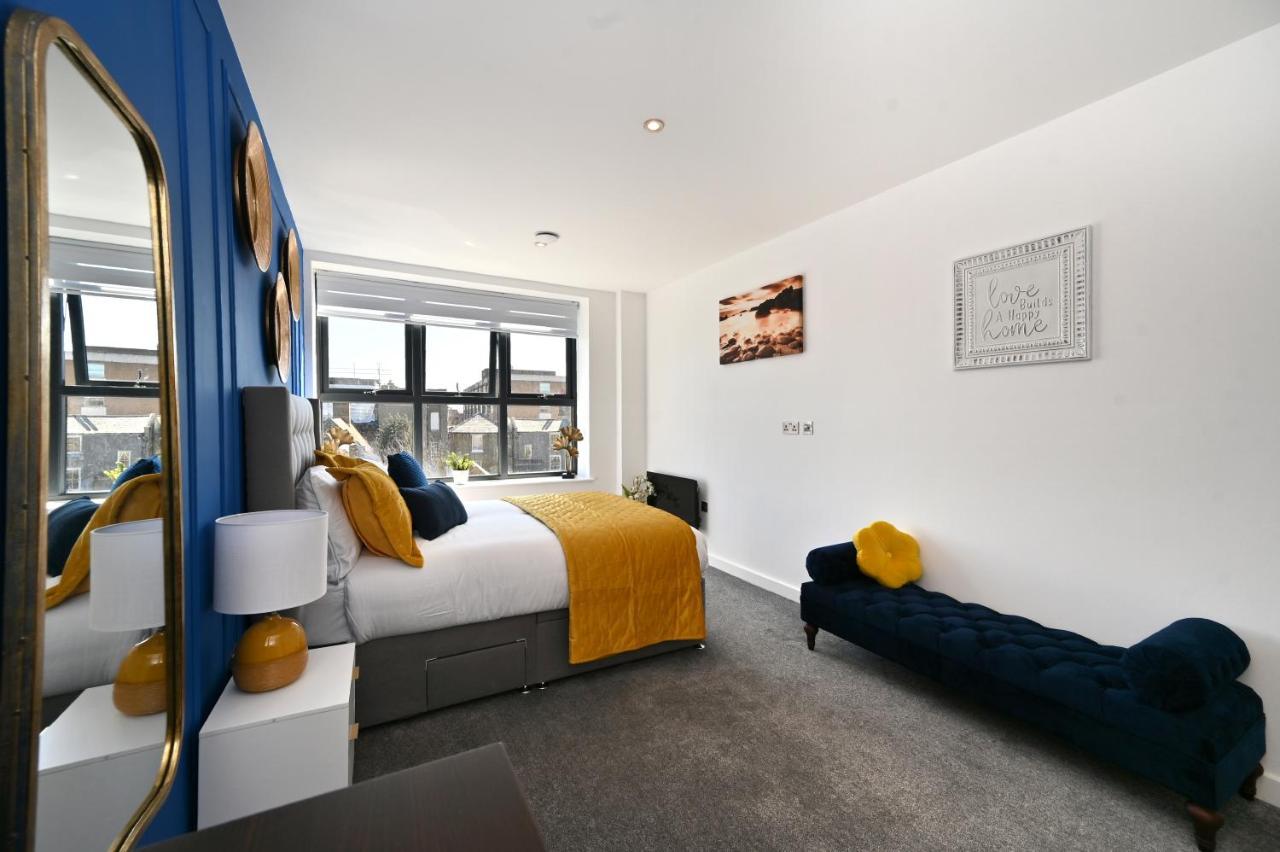 Spacious Designer 2Br Executive Apt, Near Beach & Marina, Central Location ラムズゲート エクステリア 写真