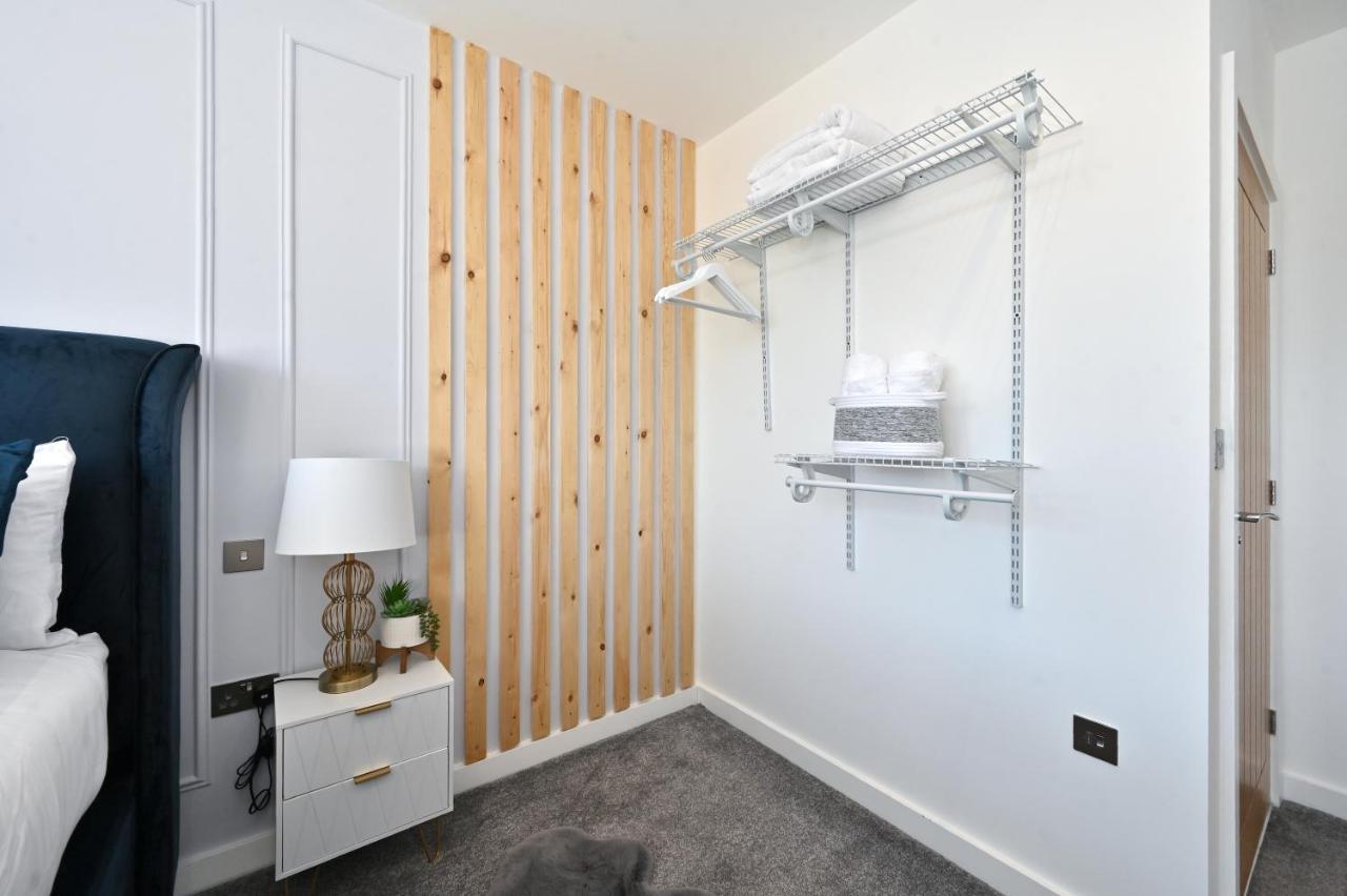 Spacious Designer 2Br Executive Apt, Near Beach & Marina, Central Location ラムズゲート エクステリア 写真