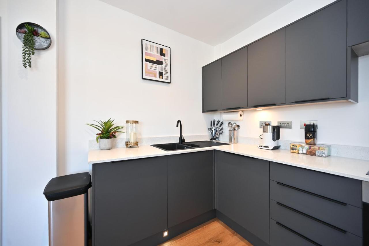 Spacious Designer 2Br Executive Apt, Near Beach & Marina, Central Location ラムズゲート エクステリア 写真