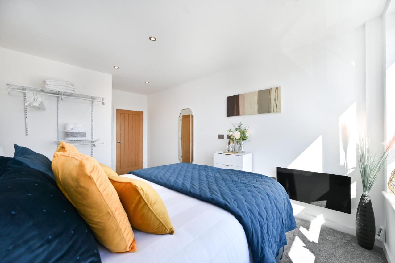 Spacious Designer 2Br Executive Apt, Near Beach & Marina, Central Location ラムズゲート エクステリア 写真